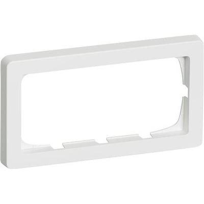 LK FUGA Baseline 63 ramme i hvid, 1x2 modul uden midtersprosse, visuelt præsenteret med let vinkel på hvid baggrund.