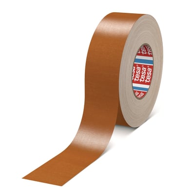 Tesa 4651 premium lærredstape i brun, 38 mm bred og 50 meter lang, vist på en hvid baggrund.