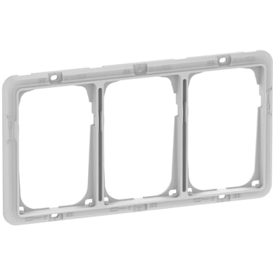 LK FUGA teknisk monteringsramme i grå til vandret tripel designramme, viser 3x1½ modul og monteringsdetaljer.