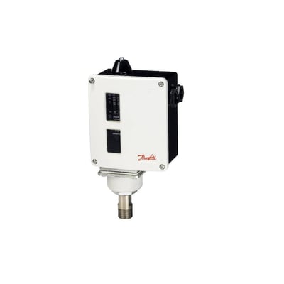 Danfoss RT19B pressostat set bagfra, viser elektriske tilslutningsklemmer og 1/2" trykrørstilslutning.