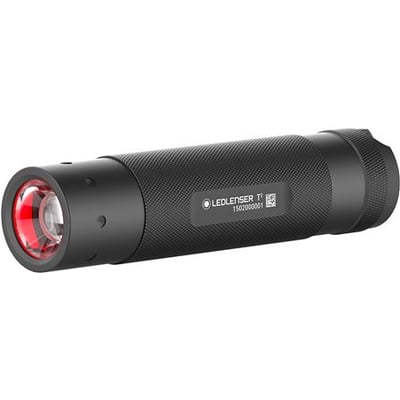 Ledlenser T2 lommelygte i sort, viser den diamantrillede overflade for godt greb og en kraftig lysstyrke på 240 lumen.