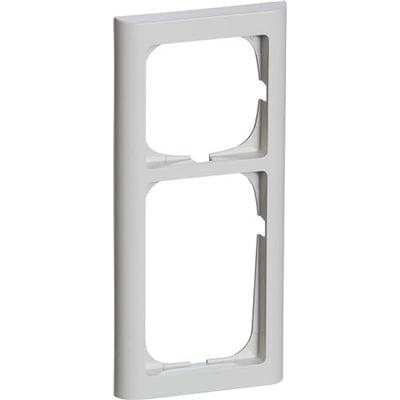 Lauritz Knudsen LK FUGA Softline 63 ramme i lysegrå, 2½ modul, som viser de afrundede kanter og plads til to indsatser.