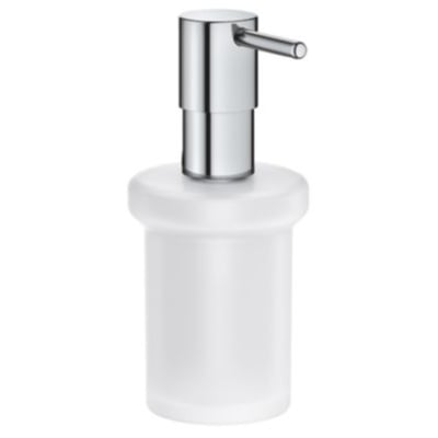 Frontvisning af Grohe Essentials sæbedispenser i glas og krom, med fokus på det stilrene design og materialer.