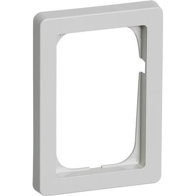 LK FUGA Baseline 63 ramme i lysegrå plast med 1½ modul i højden og 1 modul i bredden, vist frontalt med hvid baggrund.