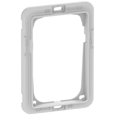 Grå teknisk monteringsramme fra LK FUGA med 1½ modul bredde og højde, fremstillet af halogenfri plast.