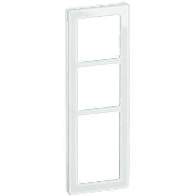 LK FUGA Pure designramme i hvidt glas med plads til 3½ modul, viser elegant og minimalistisk udtryk.