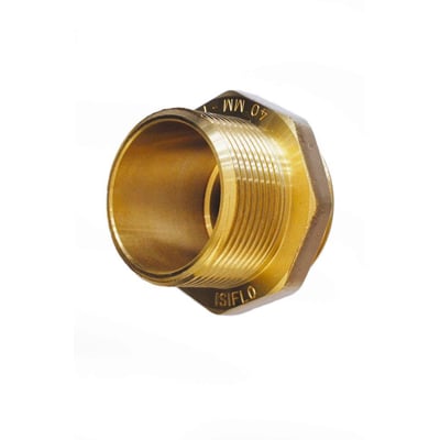 Nærbillede af Isiflo 32 mm overgangsnippel med indgraveret 'Isiflo' og '40 MM', fremstillet i messing.