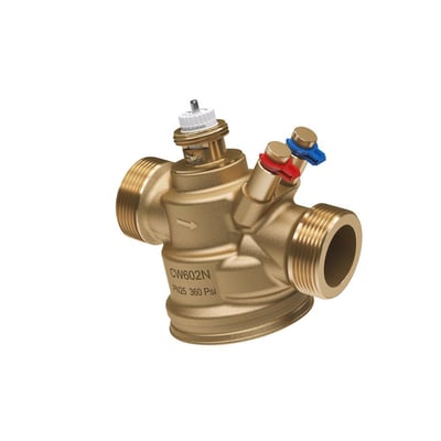 Danfoss AB-QM DN 25 reguleringsventil i DZR messing med 1" gevind og målenipler, fotograferet forfra på hvid baggrund.