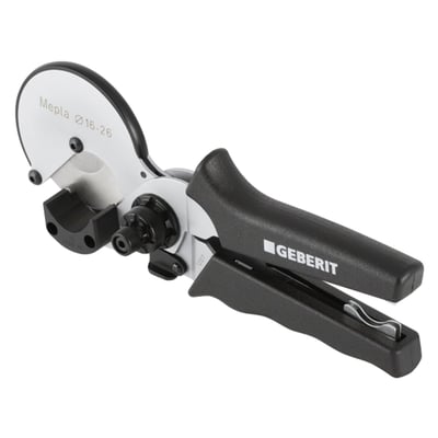 Geberit Mepla rørskærer til rør fra 16-26 mm med sorte ergonomiske håndtag og sølvfarvet skærehoved.