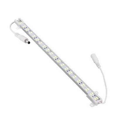 LEDlife 24V vækstlys LED strip i aluprofil, med synlige monteringsbeslag og tilslutningskabler med stik.
