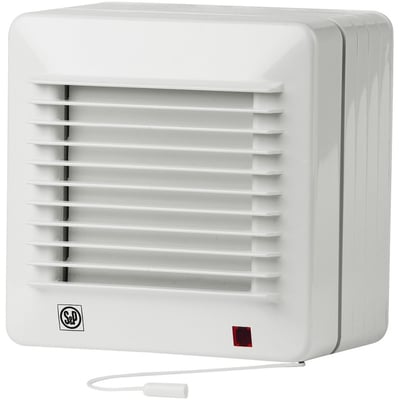S&P EDM-100 VM vådrumsventilator i hvid med automatisk jalousi og snortræk, ideel til vinduesmontering og rum op til 95 m³/h.