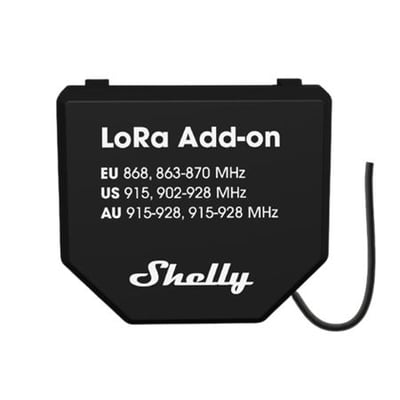 Shelly LoRa add-on i svart, kompakt modul med påtrykt frekvensinformasjon og en buet ledning.