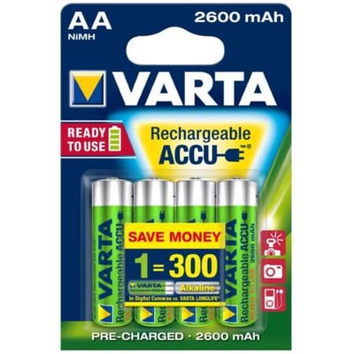 Varta genopladelige AA-batterier på 2600 mAh vises samlet i en farverig blisterpakning med fire batterier.