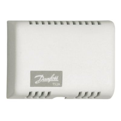 Danfoss TS2A rumføler i hvid, med ventilationsåbninger og Danfoss logo, mål 45x60x23mm.