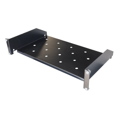 Fast sort rackhylde fra Toten G-serie med perforeret flade og opstående beslag, 275 mm dyb til 600 mm skab.