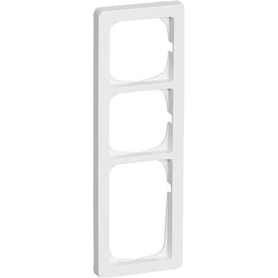 LK FUGA Baseline 63 ramme i hvid, 3½ modul høj og 1 modul bred, med plads til tre indsætser.