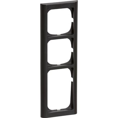 Lauritz Knudsen LK FUGA Softline ramme 63, 3½ modul i koksgrå, vist lodret forfra med rene linjer.