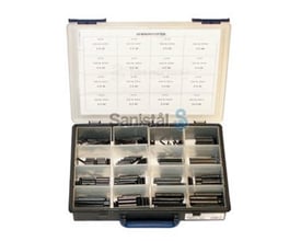 Oversigtsbillede af Raaco sortimentskasse, viser indholdet af 380 spændstifter fordelt i rum og et tydeligt mærkat på låget.