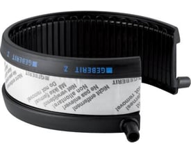 Geberit fixpunkt svejsebånd til Ø110 mm PEH afløbsrør, sort med indlagte svejsetråde og Geberit logo.