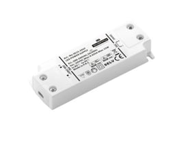 Nærbillede af Snappy SE15-24VF LED driverens mærkat med tekniske specifikationer, 15W og 24VDC.