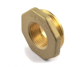 Nærbillede af Isiflo overgangsmuffe, 40 mm x 1", vist på en hvid baggrund. Koblingen er i afzinkningsbestandig messing med indvendigt gevind.