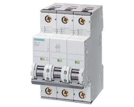 Siemens 3-pole automatsikring, 20A, 400V, 6kA med C-karakteristik og skrueterminaler.