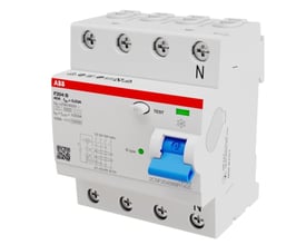 ABB F204 B fejlstrømsrelæ, 4-polet, 40A, 0,03mA udløsestrøm, type B, 400V AC/DC, monteret på hvid baggrund med synlig blå afbryderknap og testfunktion.