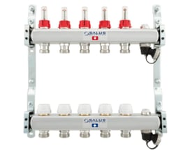 Salus GVM-F gulvvarmefordeler med 12 kredse i rustfrit stål, monteret med beslag på en hvid baggrund.