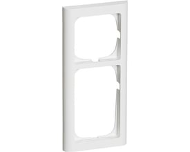 LK FUGA Softline 63 ramme i hvid, 2½ modul i højde og 1 modul i bredde, med plads til to indsatsmoduler.