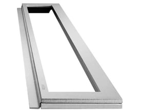 Unidrain Highline ramme i børstet stål, 900 mm lang og 10 mm tyk, til lige armatur.