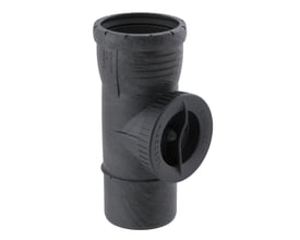 Geberit Silent-Pro renserør, 50 mm i diameter, fremstillet af sort PP MX materiale, med synlig Geberit logo.