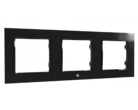 Shelly Wall Frame, sort, med plads til tre moduler til Shelly Wall Switche eller Sockets på hvid baggrund.
