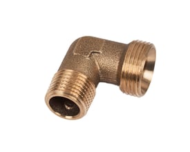 Roth-vinkel i rødgods med 3/4" euro- og 1/2" nippelgjenge, sett skrått med begge gjengeendene synlige.