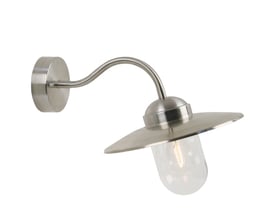 Nordlux Luxembourg væglampe i børstet rustfri stål med en buet arm og flad skærm, isoleret præsentation på hvid baggrund.