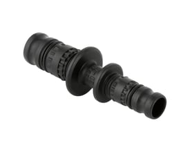 Geberit Mepla samling preskobling i PVDF, med en ende på 32 mm og en anden på 20 mm.