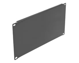 Svart DeLock-dekkplate til 19″ nettverksskap i 4U, vist skrått forfra med monteringshull i hjørnene.