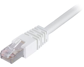 DELTACO F/UTP Cat6 patchkabel, 20 meter, hvidt med LSZH-materiale og RJ45-stik med metalbelægning.