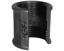 Georg Fischer sort randmuffe ⅜" x ⅜" af blødstøbt støbejern med indvendigt gevind, vist med et tværsnit der afslører gevindene.