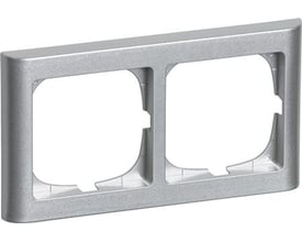 LK FUGA Softline 63 ramme i stålmetallic med plads til to 1-moduls indsatser, vist vandret.