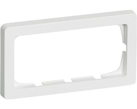 Hvid LK FUGA Baseline 63 ramme til 2 modul indsats, med et rent og kantet design set fra en let skrå vinkel.