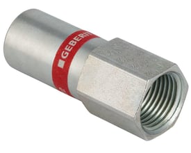 Geberit Mapress FZ overgang 18mm x 3/4'' MF/NP med el-forzinket overflade og markerende rød Geberit logo bånd.