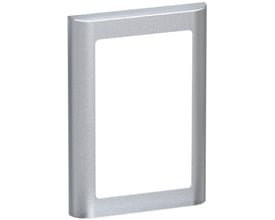 LK FUGA Soft 63 design ramme i stålmetallic med plads til 1½ modul og en tydelig, tom indvendig ramme.