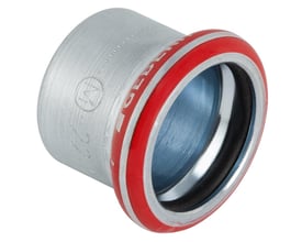 Nærbillede af Geberit Mapress kappe til 35mm rør med markeret logo og rød tætningsring.