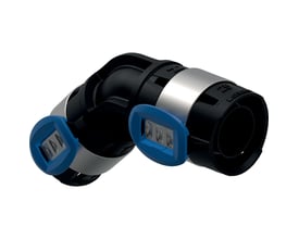 Fotorealistisk billede af Geberit FlowFit 45° bøjning i sort PPSU med 40mm diameter på hvid baggrund.