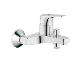 Grohe BauFlow 1-grebsbatteri til kar og brus i skinnende krom, vist fra siden med tydeligt greb og udløb.