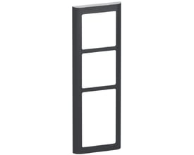 LK FUGA Soft 63 designramme i koksgrå med 3½ modul bredde, lavet af halogenfri plast.