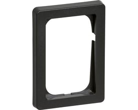 Lauritz Knudsen LK FUGA Baseline 63 ramme, 1½ modul, koksgrå, vist lige forfra isoleret på hvid baggrund.