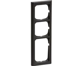 Lauritz Knudsen LK FUGA Softline ramme 63, 3½ modul i koksgrå, vist lodret forfra med rene linjer.