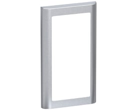 LK FUGA Soft 63 lodret designramme i stålmetallic til 1x2 modul, med en blank, rektangulær åbning for indsats.