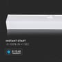 V-TAC LED-lysarmatur lyser mot mørk bakgrunn ved grafikk om umiddelbar oppstart og fem års garanti.
